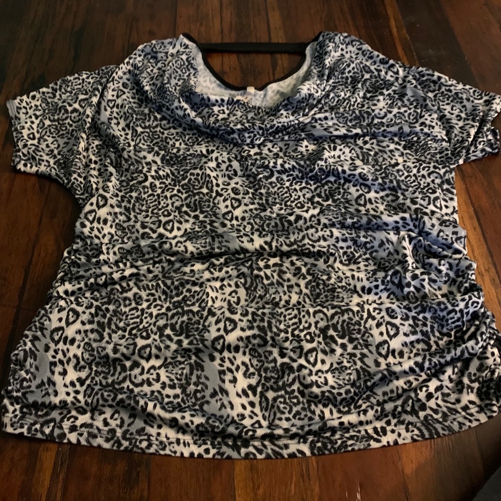 Mi Manchi Cheetah Print Top